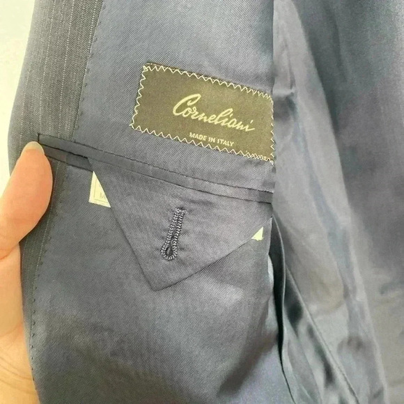 Corneliani Men's Pinstripe Virgin Wool Navy Blue Blazer Jacket Size EU 50 /US 40 - Picture 6 of 13